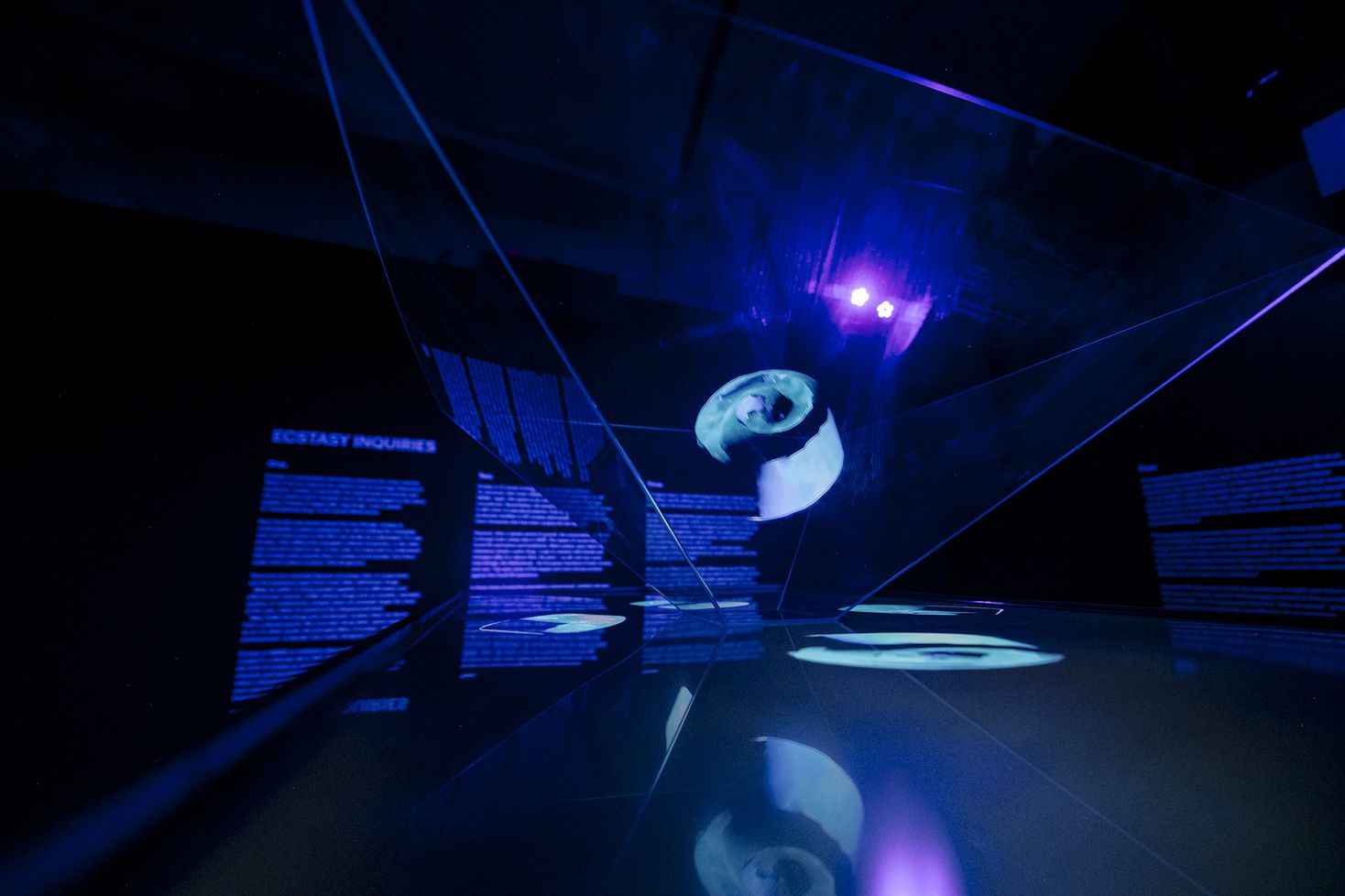 Ecstacy Inquiries, in MOVE!, MU Eindhoven